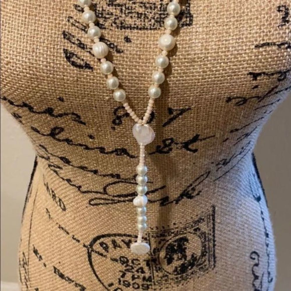 Nwt Pearl Drop Necklace Light Pink - Picture 2 of 8